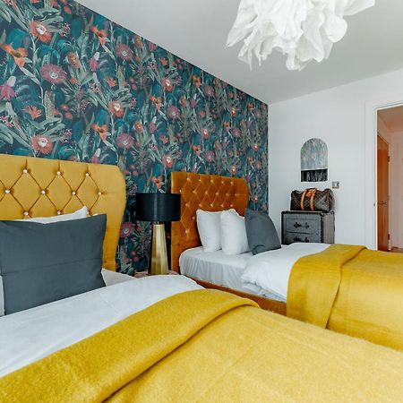 Best Thames View In Town! Large Luxxe Nomad Design Family Home Лондон Екстер'єр фото