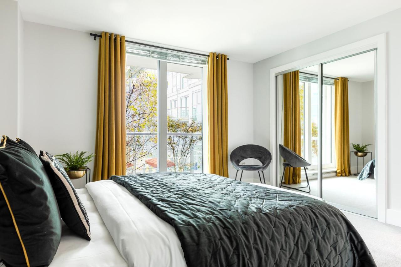 Best Thames View In Town! Large Luxxe Nomad Design Family Home Лондон Екстер'єр фото
