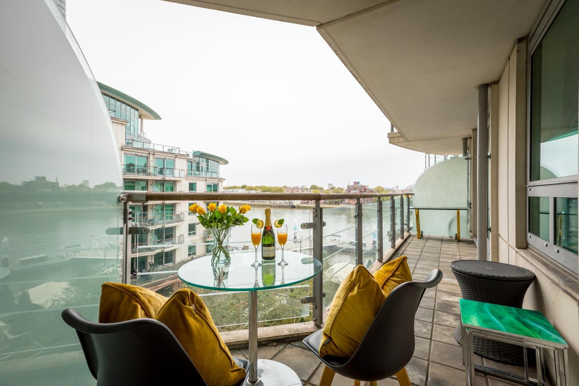Best Thames View In Town! Large Luxxe Nomad Design Family Home Лондон Екстер'єр фото